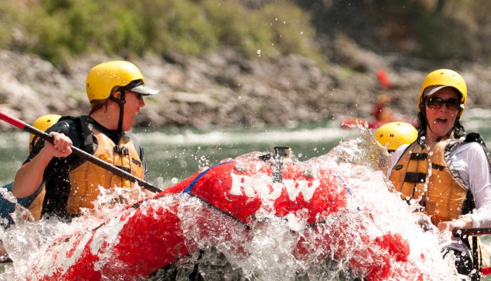 top white water rapids in the pacific northwest
